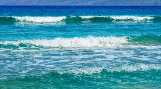 Hawaii beach with turquoise water — Florida Keys, Hawaii, and Sandals resort planning